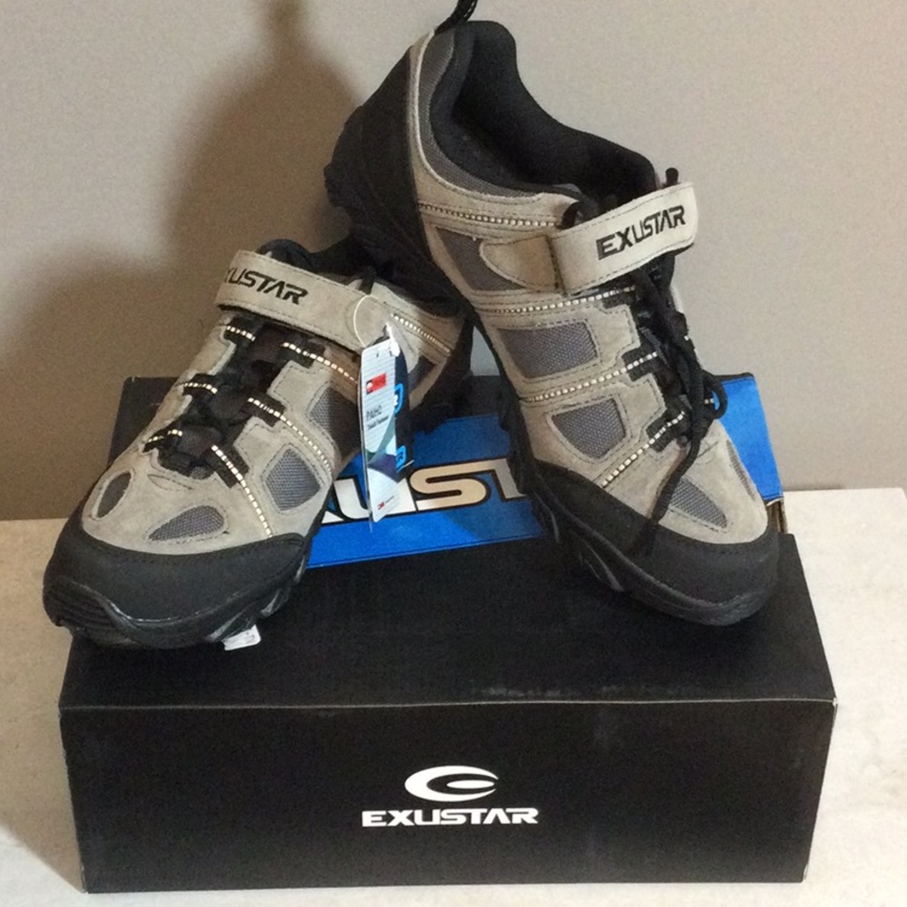 BNIB 42 Exustar MTB Unisex tan/gray indoor and outdoor cycling shoes